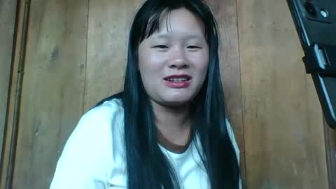 lylymai online show from 10/06/25, 08:23