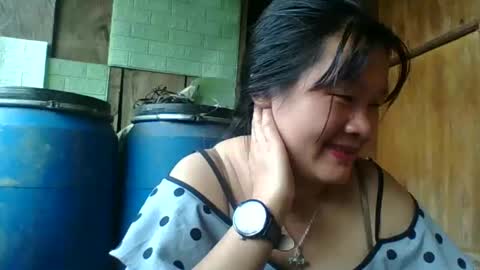 lylymai online show from 10/08/25, 09:07