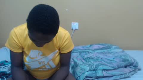 lyn_anna online show from 02/18/25, 07:10