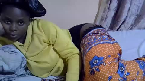 Snapshot of lyn_anna chatting on 09/30/25, 08:14 lyn_anna online show from 09/30/25, 08:14