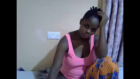 Snapshot of lyn_anna chatting on 10/29/25, 07:04 lyn_anna online show from 10/29/25, 07:04