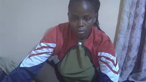 Snapshot of lyn_anna chatting on 12/15/25, 04:17 lyn_anna online show from 12/15/25, 04:17