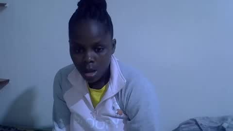 lyn_anna online show from 05/16/26, 12:18