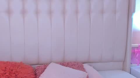 Snapshot of lyn_smith_ chatting on 10/23/25, 11:09 Lyn online show from 10/23/25, 11:09