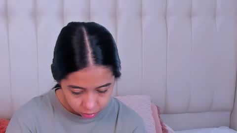 Snapshot of lyn_smith_ chatting on 11/04/25, 11:09 Lyn online show from 11/04/25, 11:09