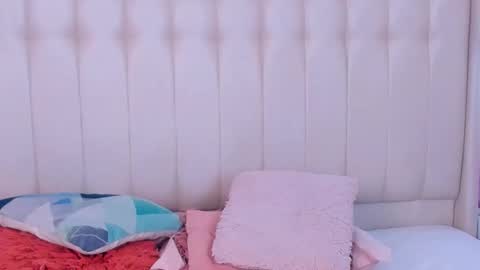 Snapshot of lyn_smith_ chatting on 11/13/25, 11:09 Lyn online show from 11/13/25, 11:09