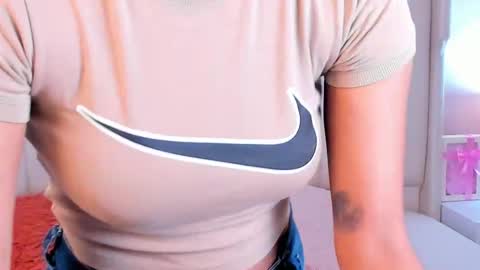 Snapshot of lyn_smith_ chatting on 11/27/25, 11:12 Lyn online show from 11/27/25, 11:12