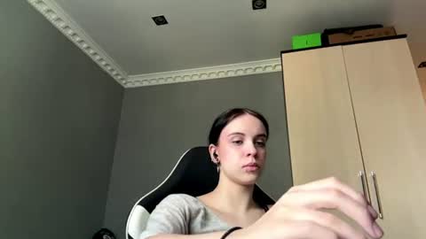 Eva online show from 07/18/26, 07:34