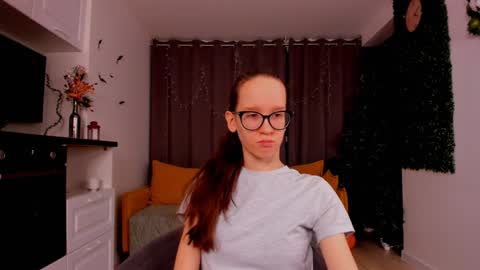 Sara online show from 01/16/25, 04:07