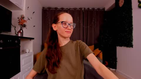 Sara online show from 01/20/25, 01:18