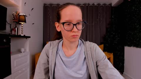 Sara online show from 01/21/25, 10:51