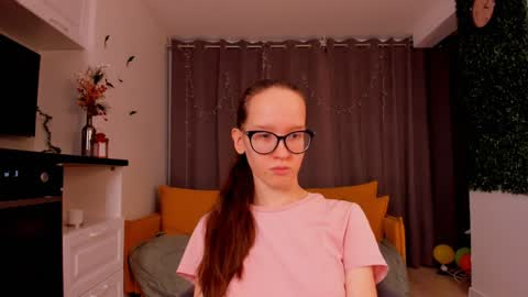 Sara online show from 01/27/25, 04:22