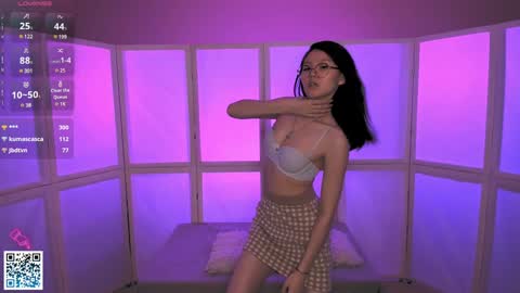 Suki online show from 02/06/25, 01:16