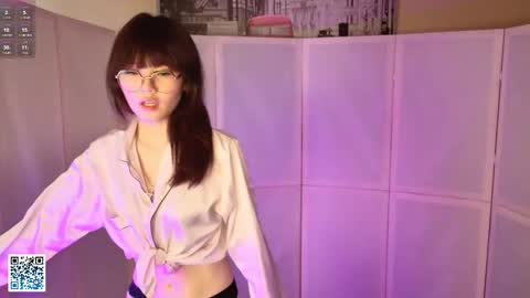 Suki online show from 02/21/25, 07:23
