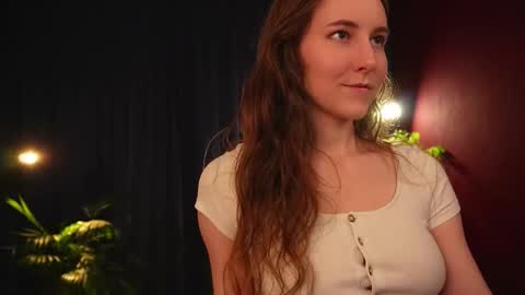 Lynn online show from 10/14/25, 03:29