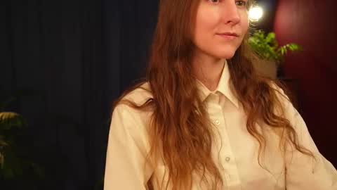 Lynn online show from 10/21/25, 10:05