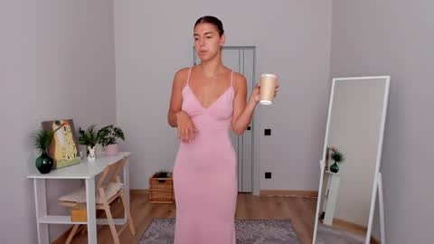  LYNN  online show from 09/16/25, 06:14