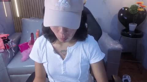 Snapshot of lynn_turner_ chatting on 03/15/26, 02:34 lynn_turner_ online show from 03/15/26, 02:34