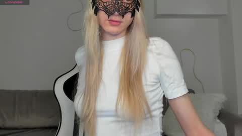 Snapshot of lynnadream_ chatting on 06/06/26, 02:49 lynnadream_ online show from 06/06/26, 02:49