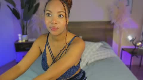 Snapshot of lynncute chatting on 06/08/26, 04:13 Law online show from 06/08/26, 04:13