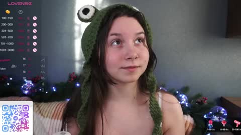 Lola online show from 12/24/24, 06:44