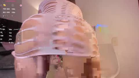 lynnsam_ online show from 05/05/26, 01:35
