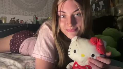 lynnxadams online show from 07/28/26, 11:48