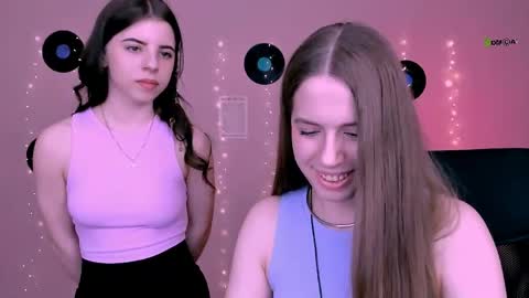 lyra_desire online show from 05/27/26, 08:33