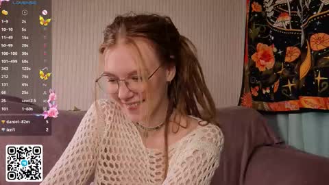 Snapshot of lyra_thenymph chatting on 03/06/26, 12:18 Lyra online show from 03/06/26, 12:18
