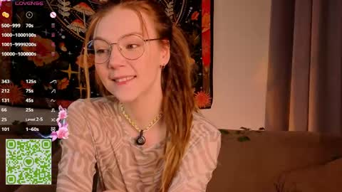 Snapshot of lyra_thenymph chatting on 05/01/26, 12:15 Lyra online show from 05/01/26, 12:15