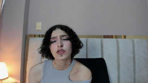 Lyravendrell online show from 04/30/26, 09:08