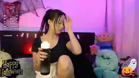 lyshana online show from 10/20/25, 06:41