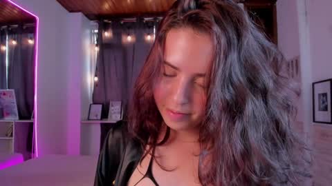 Lyssa  Everyday From 0700 to 1630 Col Time online show from 12/28/24, 07:11