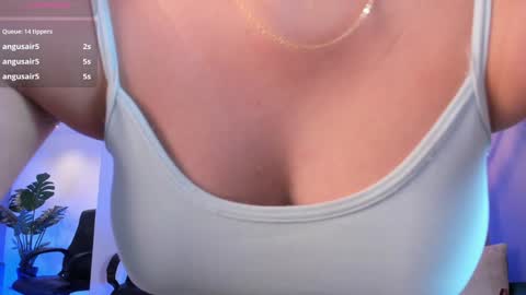 Lyssa  Everyday From 0700 to 1630 Col Time online show from 01/07/25, 07:59