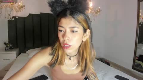 Lyxi online show from 02/27/25, 11:41