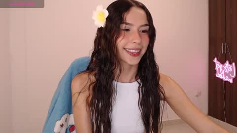 Snapshot of lzzyink chatting on 10/20/25, 10:32 lzzyink online show from 10/20/25, 10:32