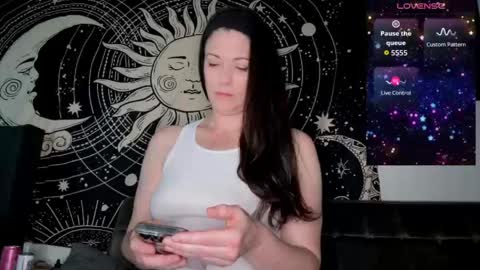 M0lly online show from 05/17/26, 04:14