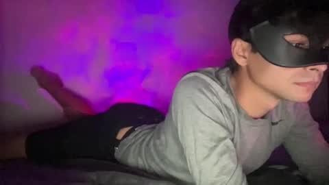 M Boy online show from 10/30/25, 11:27