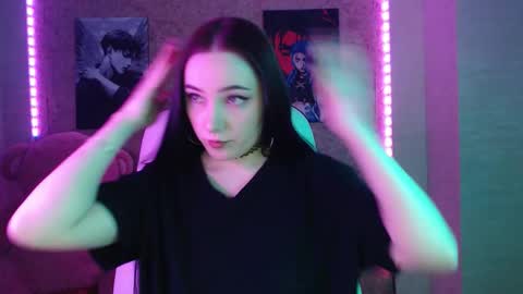 Snapshot of m_e_l_i_s_s_a_ chatting on 11/02/25, 11:40 Melissa online show from 11/02/25, 11:40