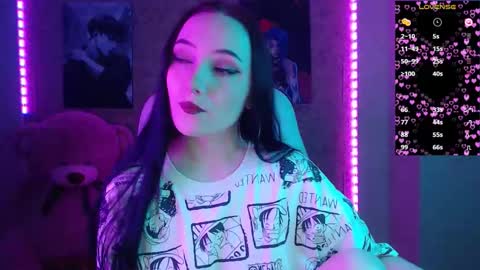 Snapshot of m_e_l_i_s_s_a_ chatting on 11/16/25, 11:32 Melissa online show from 11/16/25, 11:32