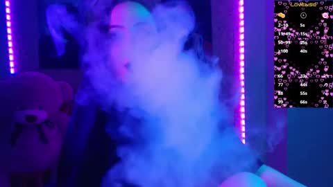 Snapshot of m_e_l_i_s_s_a_ chatting on 11/25/25, 09:15 Melissa online show from 11/25/25, 09:15