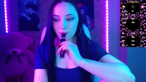 Snapshot of m_e_l_i_s_s_a_ chatting on 11/26/25, 10:44 Melissa online show from 11/26/25, 10:44