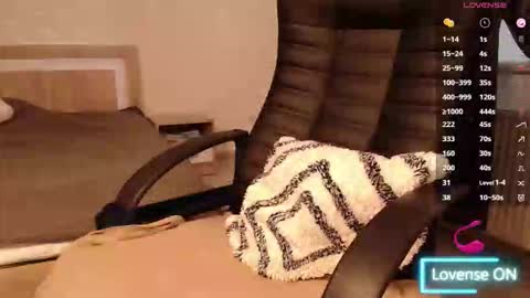 Snapshot of m_u_a_h chatting on 10/10/25, 05:39 im Rita online show from 10/10/25, 05:39