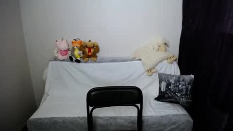 Vikki online show from 12/02/24, 01:24
