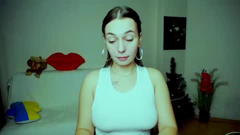Vikki online show from 12/17/25, 01:28