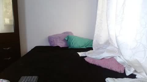 Snapshot of maaddy_thompson chatting on 12/05/25, 08:27 maaddy_thompson online show from 12/05/25, 08:27