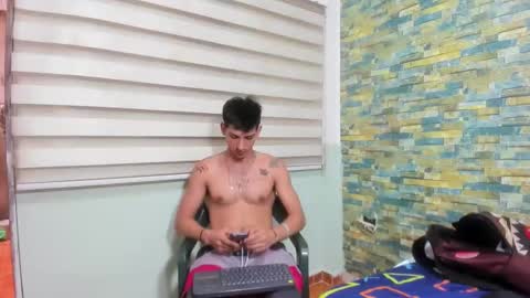 itgram pezlo josue online show from 02/14/25, 02:23