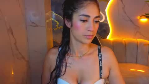 Snapshot of mabell_tx chatting on 05/16/26, 02:52 Mabell online show from 05/16/26, 02:52