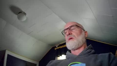 mac8181 online show from 02/01/25, 12:37