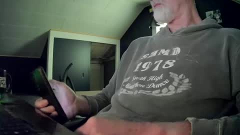 Snapshot of mac8181 chatting on 05/03/26, 11:27 mac8181 online show from 05/03/26, 11:27